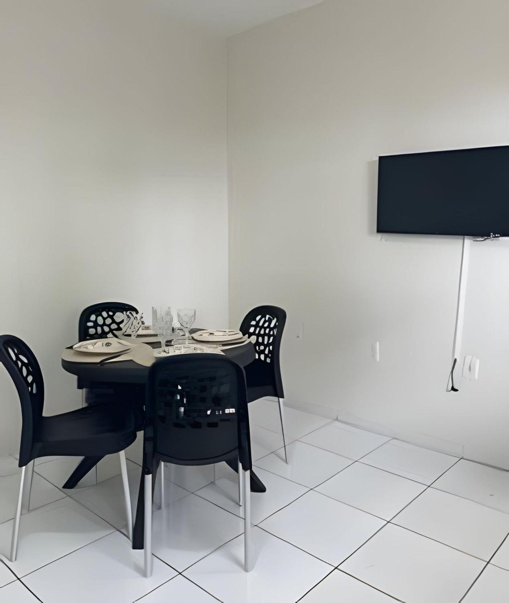 Prox. Ao Shopping, Para 10 Pessoas, Ar Condicionado E Garagem Petrolina Bagian luar foto